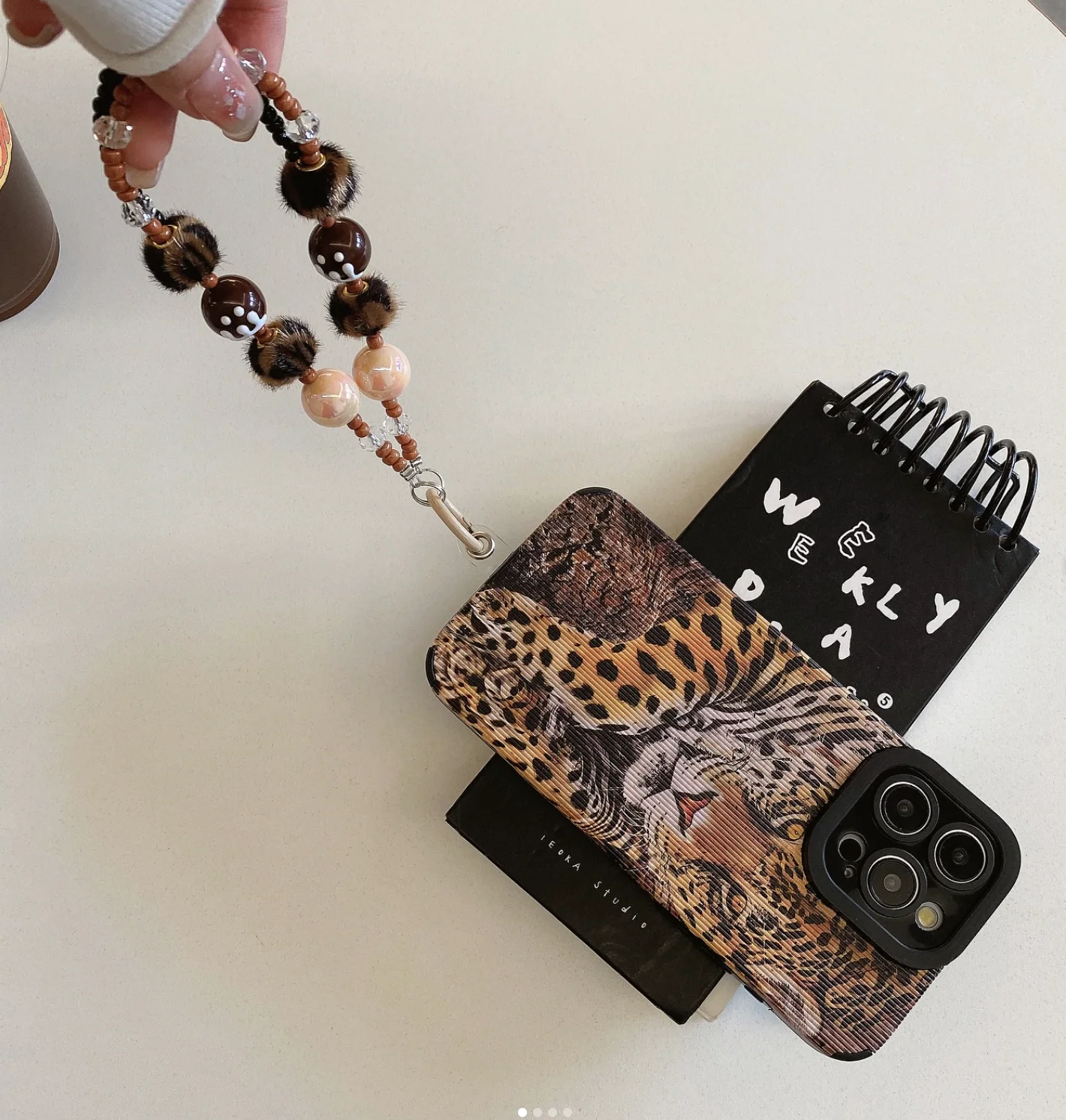 Thumbnail 3